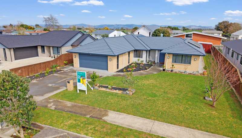 27 Costello Drive, Ngatea