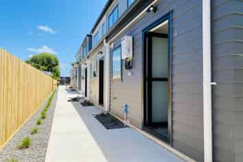 4/16 Collie Road, Pukekohe