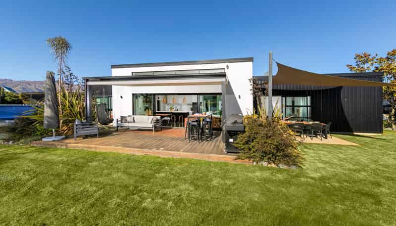 21 Hewson Crescent, Lake Hawea
