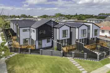 7/460 Massey Road, Mangere East