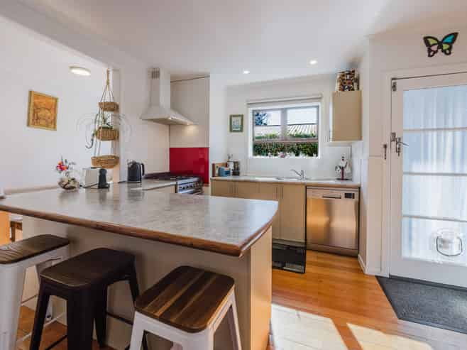 1/1 Clark Road, Pahurehure