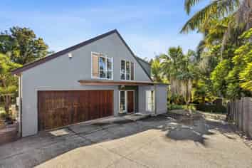 6A  William Denny Avenue, Westmere