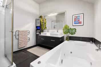 6A  William Denny Avenue, Westmere