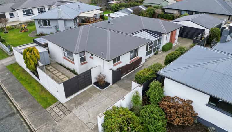 70 Helmsdale Street, Waverley