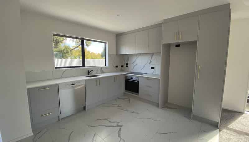 2/22 Rutherford Street, Woolston