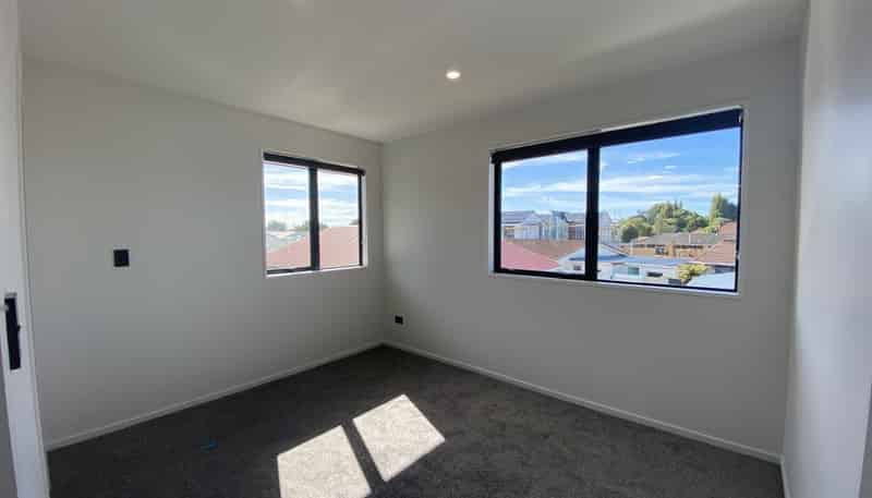 2/22 Rutherford Street, Woolston