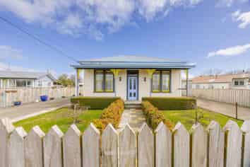 15 St Clair Street, Takapau