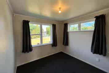 5 Civil Place, Otara