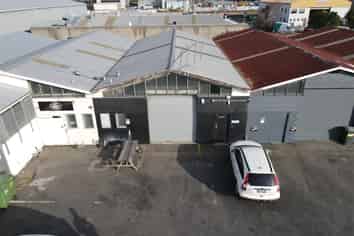 Warehouse, Workshop or Mancave