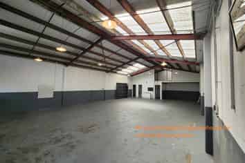 Warehouse, Workshop or Mancave