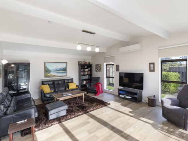 76 Orrick Crescent, Avondale