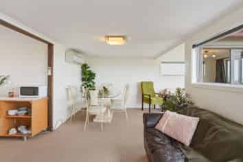 9 Brighton Street, KAKA POINT