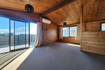 50 Messenger Terrace, Oakura