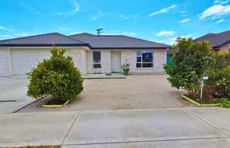 33 Midlane Crescent, Richmond