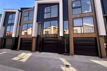 5/333 Lincoln Road, Addington