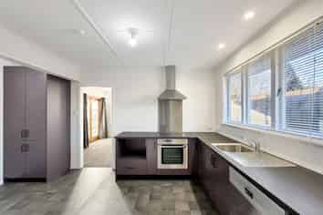 30 Field Street, Aramoho