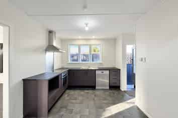 30 Field Street, Aramoho