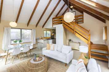 60 Rocking Horse Road, Southshore