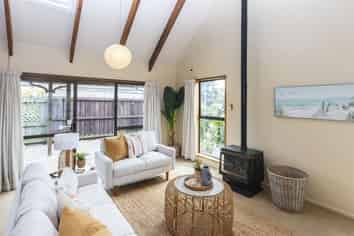 60 Rocking Horse Road, Southshore