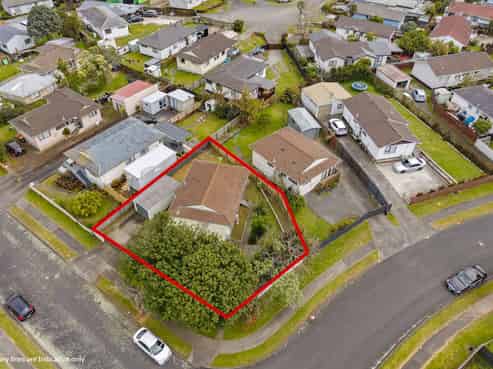 32A and 32 Taitimu Drive, Weymouth