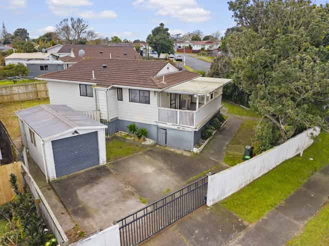 32A and 32 Taitimu Drive, Weymouth