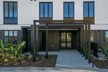 404/2 Launch Road, Hobsonville