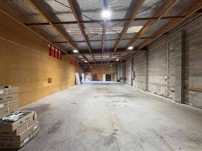 Functional Frankton Office Warehouse