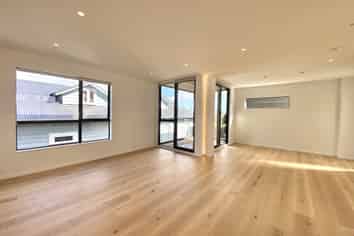12A  Tenterden Ave, Mount Eden