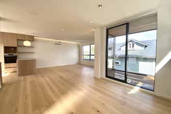 12A  Tenterden Ave, Mount Eden