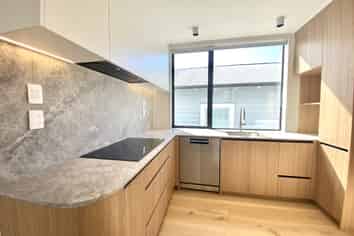 12A  Tenterden Ave, Mount Eden