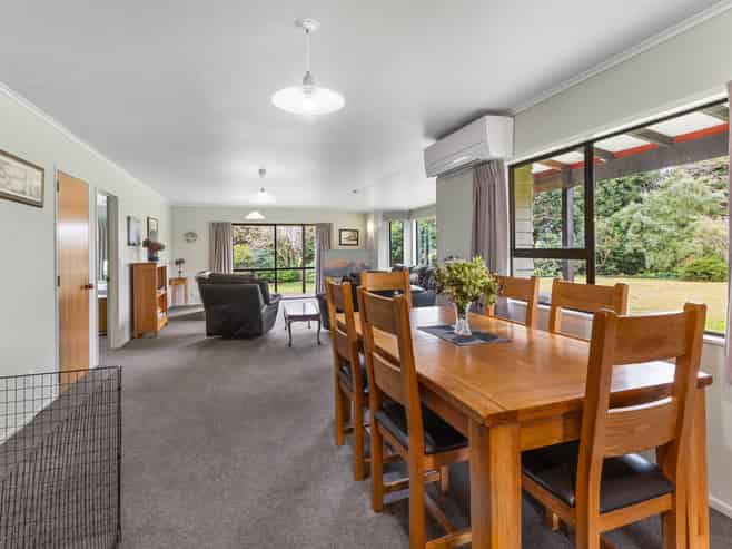 2265 State Highway 49, Rangataua