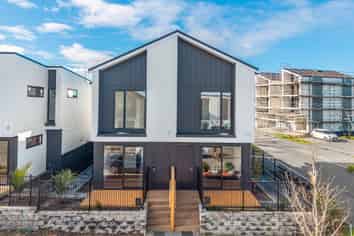 2/57 Tahetoka Street, Westgate
