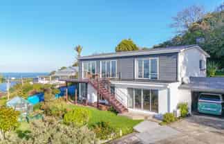 86 Marine Parade, Bluff