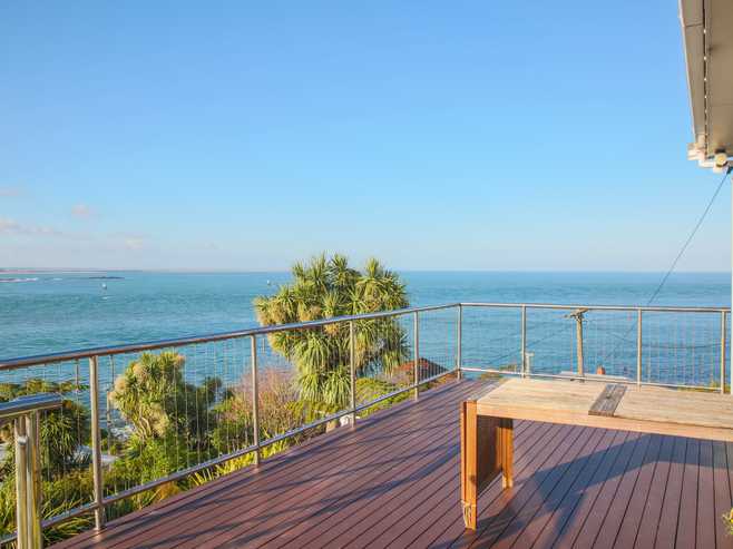 86 Marine Parade, Bluff