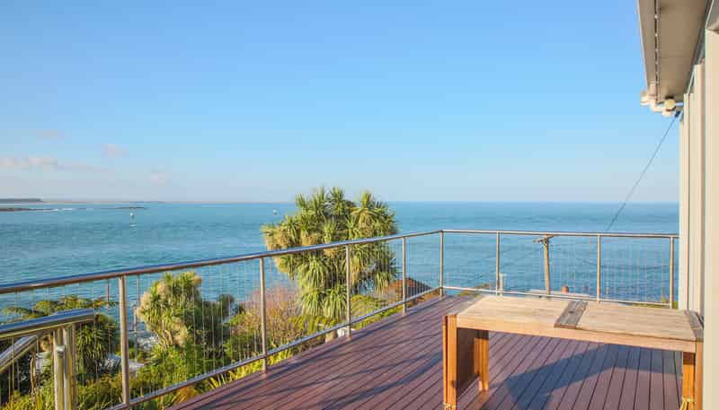 86 Marine Parade, Bluff