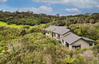30 Deep Bay Road, Stewart Island