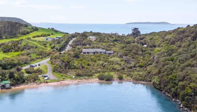 30 Deep Bay Road, Stewart Island