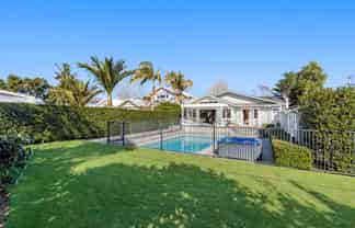 15 Greenfield Road, Epsom
