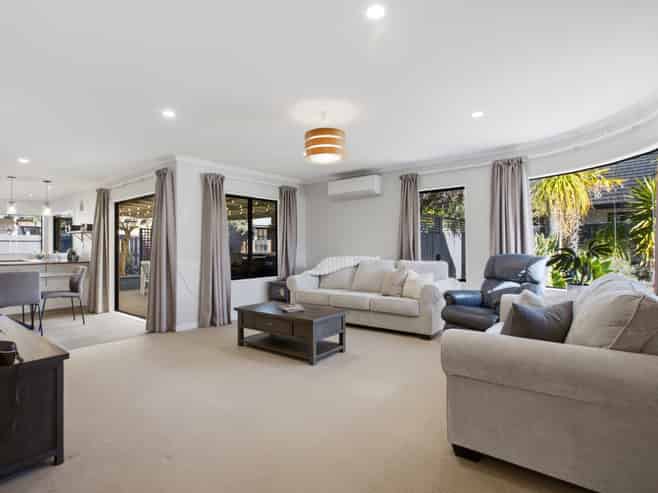 3 Nicole Place, Papamoa Beach