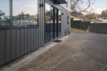 140A Spinella Drive, Bayview