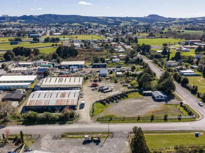 OVER 1800 SQM OF HIGH STUD FLOOR AREA

