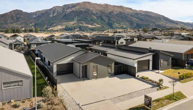 10 Waddell Street, Lake Hawea