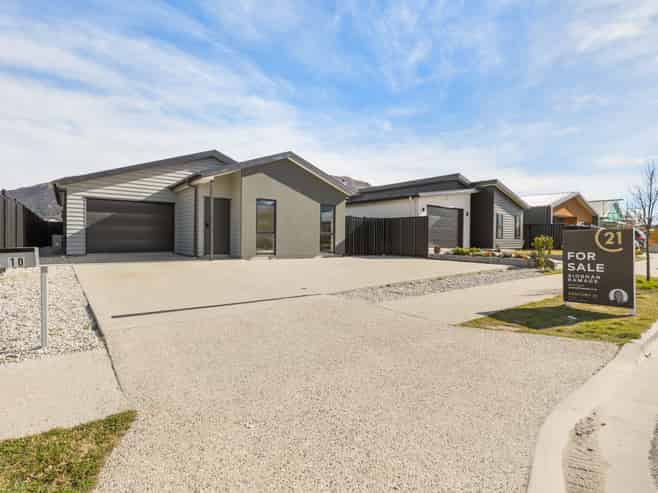 10 Waddell Street, Lake Hawea