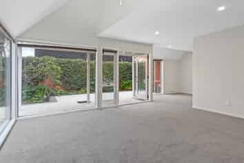 1/10 Cranmer Square, Christchurch Central