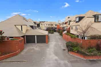 1/10 Cranmer Square, Christchurch Central