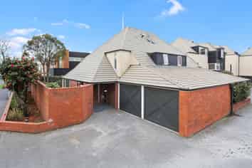1/10 Cranmer Square, Christchurch Central