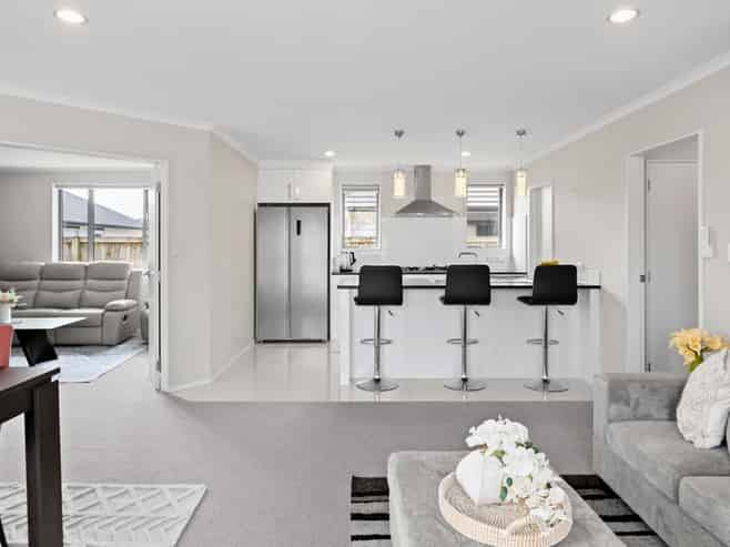 110 Te Manatu Drive, Huntington