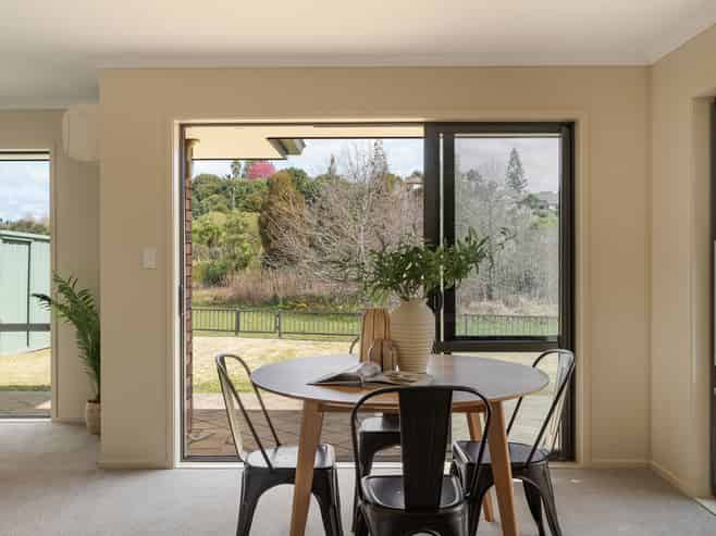 79 Solomon Street, Brookfield