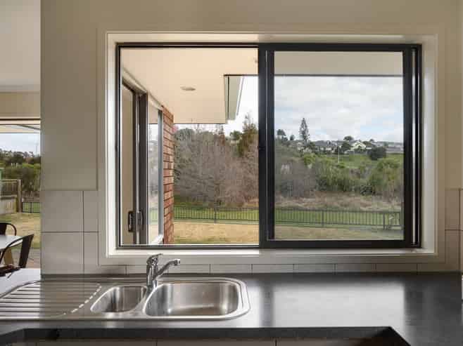 79 Solomon Street, Brookfield