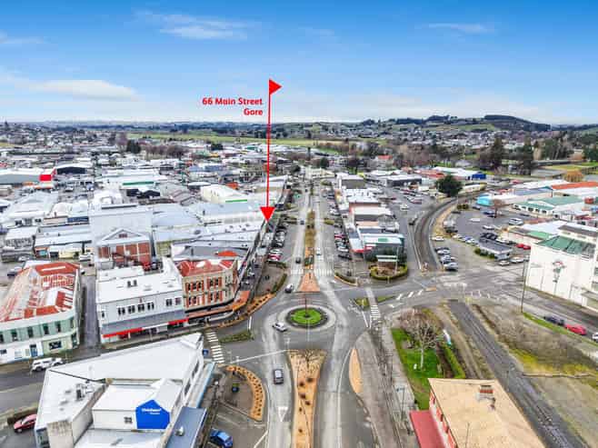 Incredible SH1 location in the heart of Gore